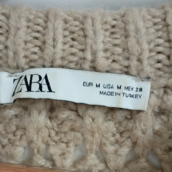 Zara Cozy Sweater - Picture 2 of 3